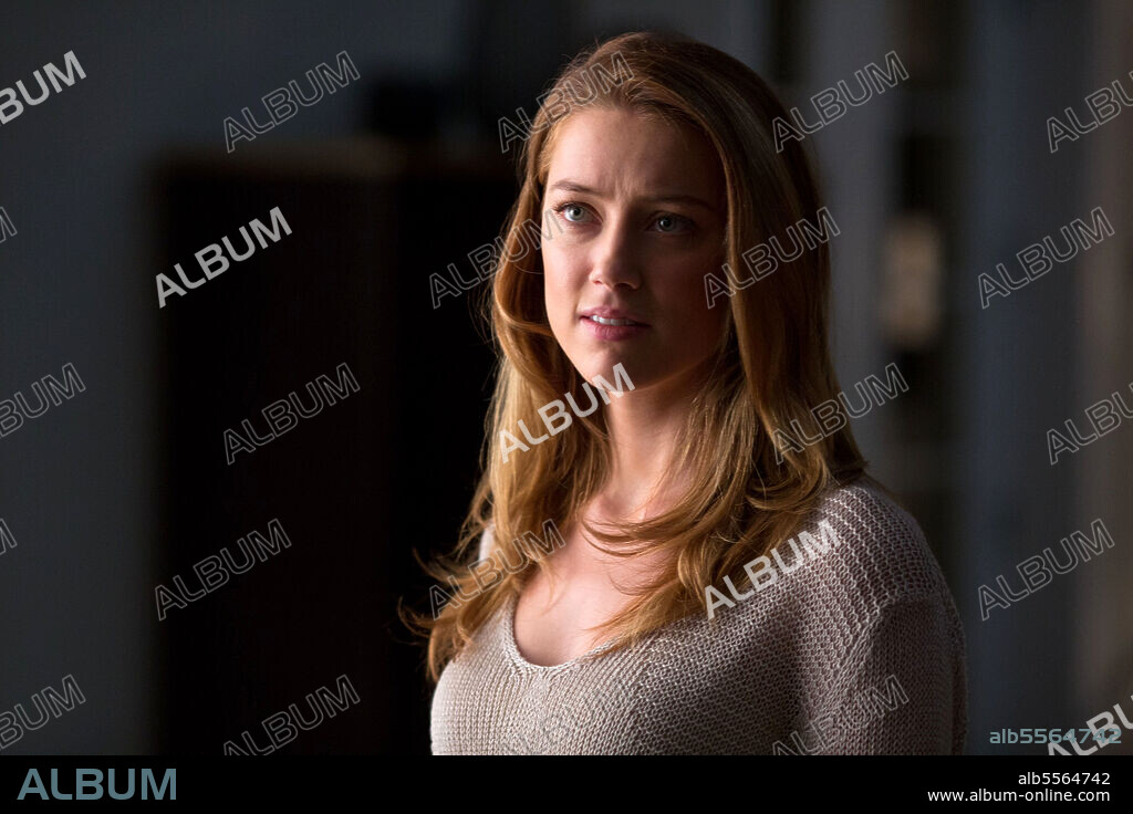 AMBER HEARD in PARANOIA, 2013, directed by ROBERT LUKETIC. Copyright GAUMONT.