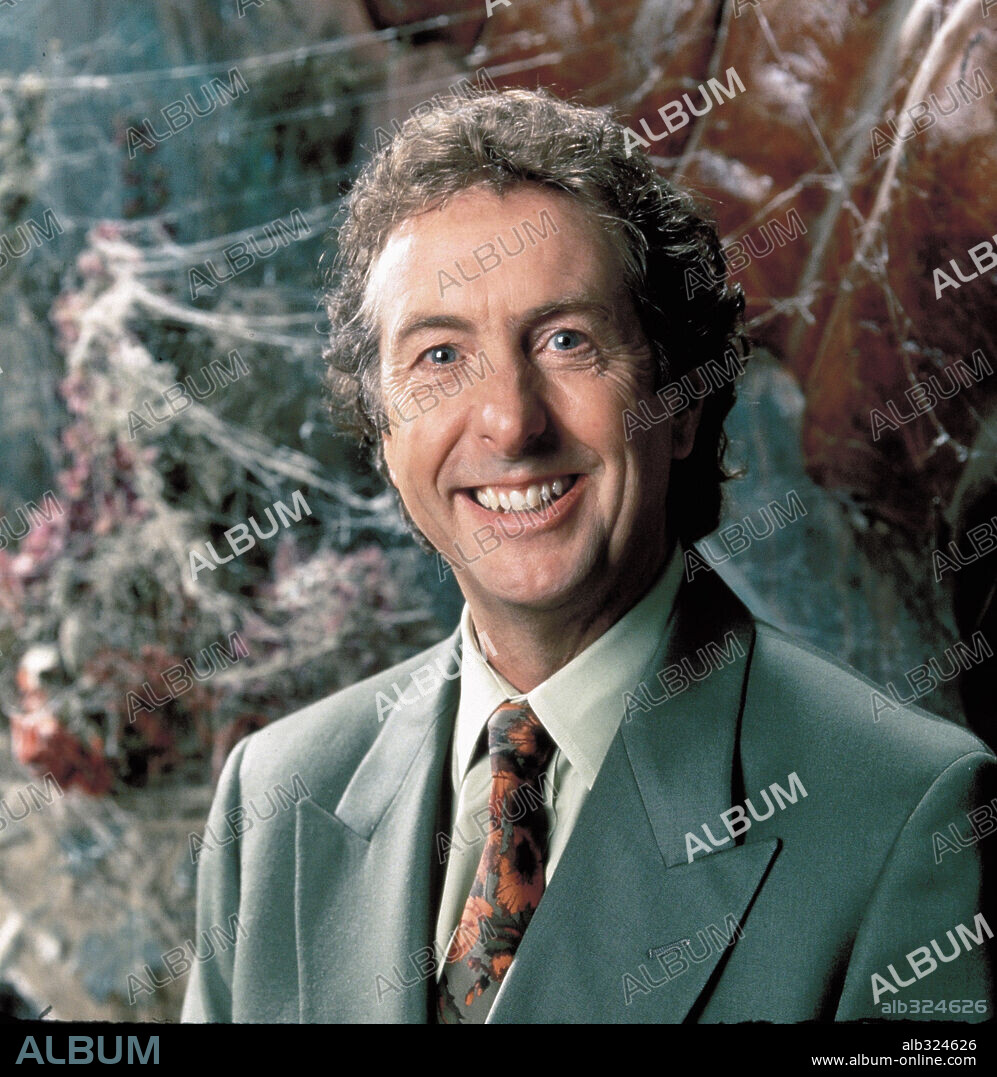 ERIC IDLE in CASPER, 1995, directed by BRAD SILBERLING. Copyright UNIVERSAL/AMBLIN.