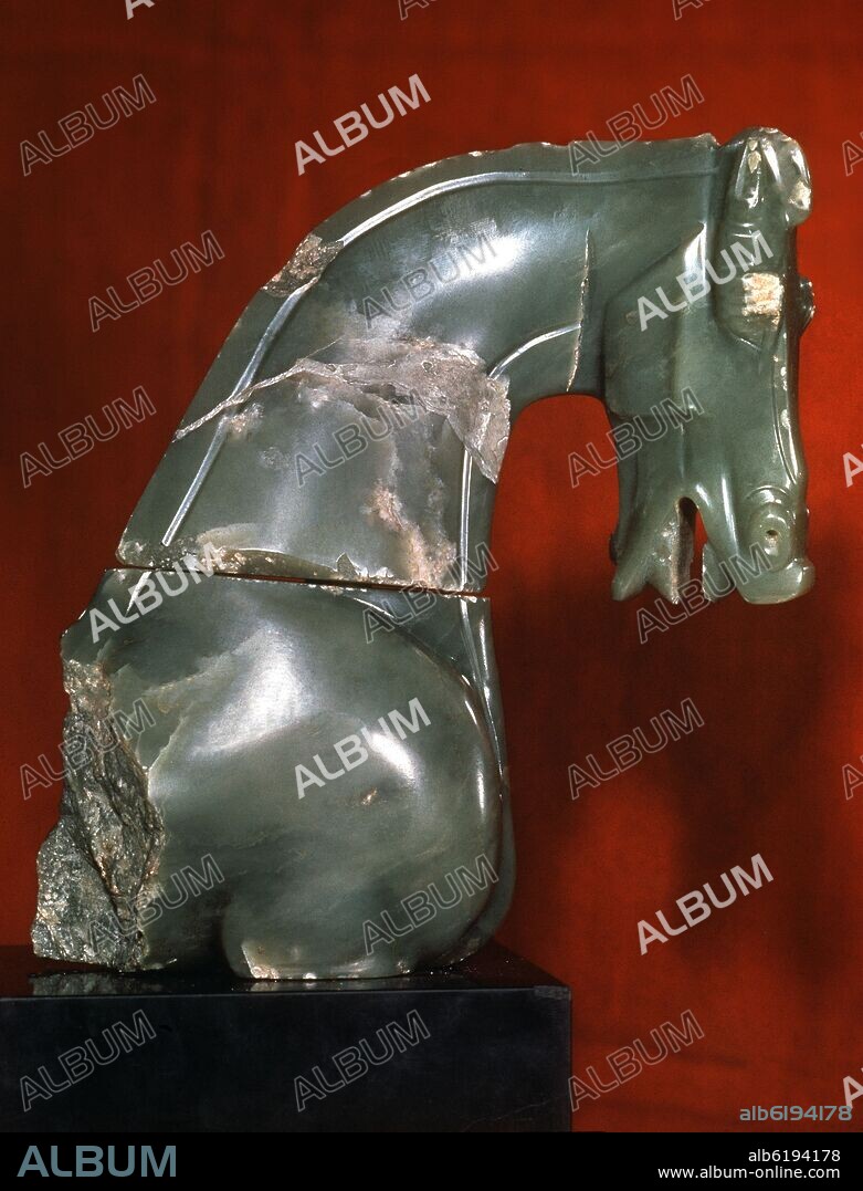 CABALLO DE JADE ARTE CHINO DINASTIA HAN 260 ac/220dc.