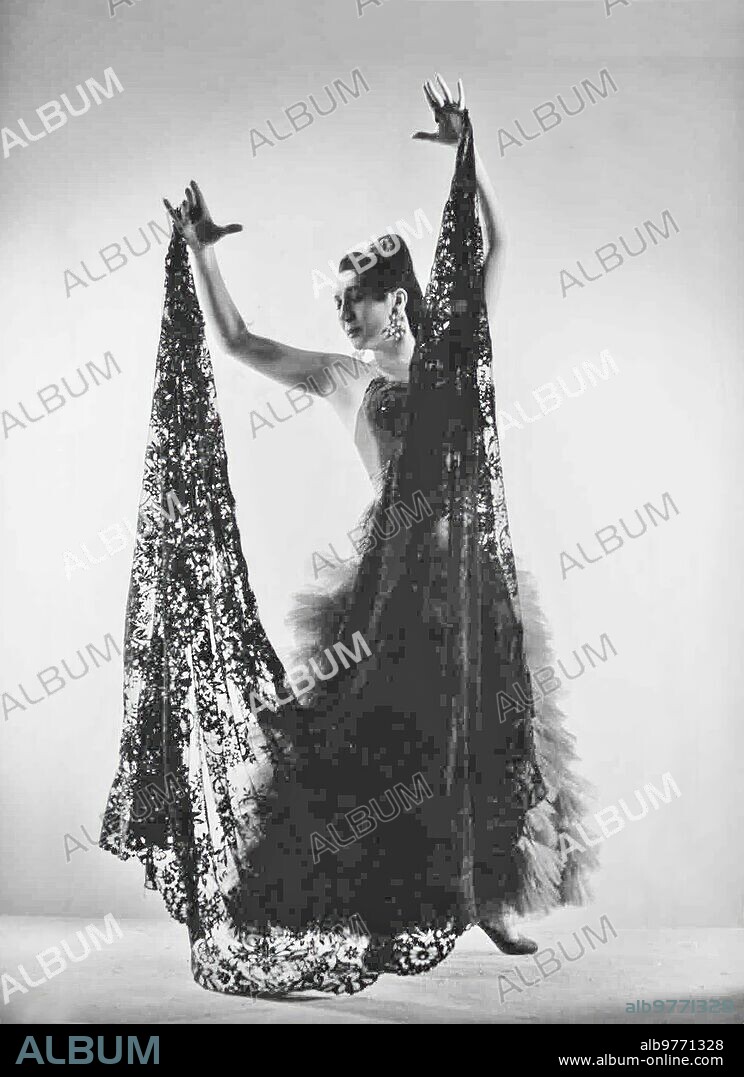 1963. The dancer Pilar López.