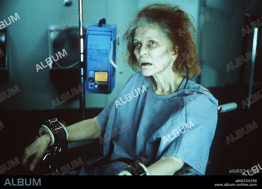ELLEN BURSTYN dans REQUIEM FOR A DREAM, 2000, réalisé par DARREN ARONOFSKY. Copyright ARTISAN ENTERTAINMENT.