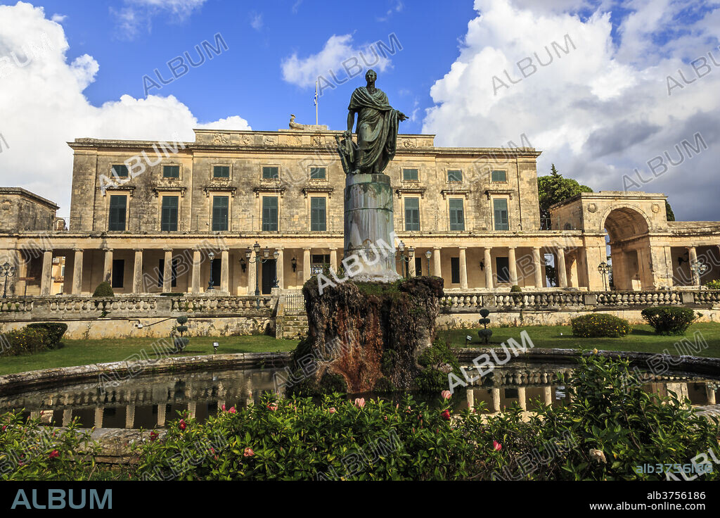 Palace of St. Michael and George (Royal Palace) (City Palace), Corfu Town, UNESCO World Heritage Site, Corfu, Ionian Islands, Greek Islands, Greece, Europe.