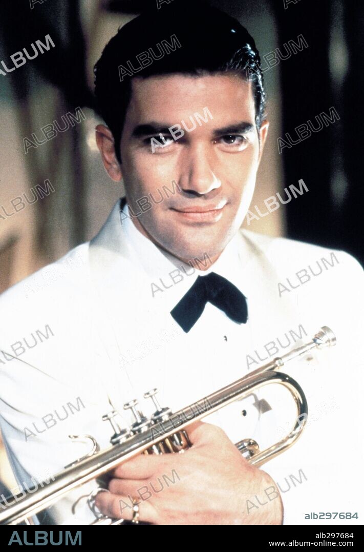 ANTONIO BANDERAS en LOS REYES DEL MAMBO, 1992 (THE MAMBO KINGS), dirigida por ARNE GLIMCHER. Copyright WARNER BROS/CANAL PLUS/REGENCY/ALCOR.