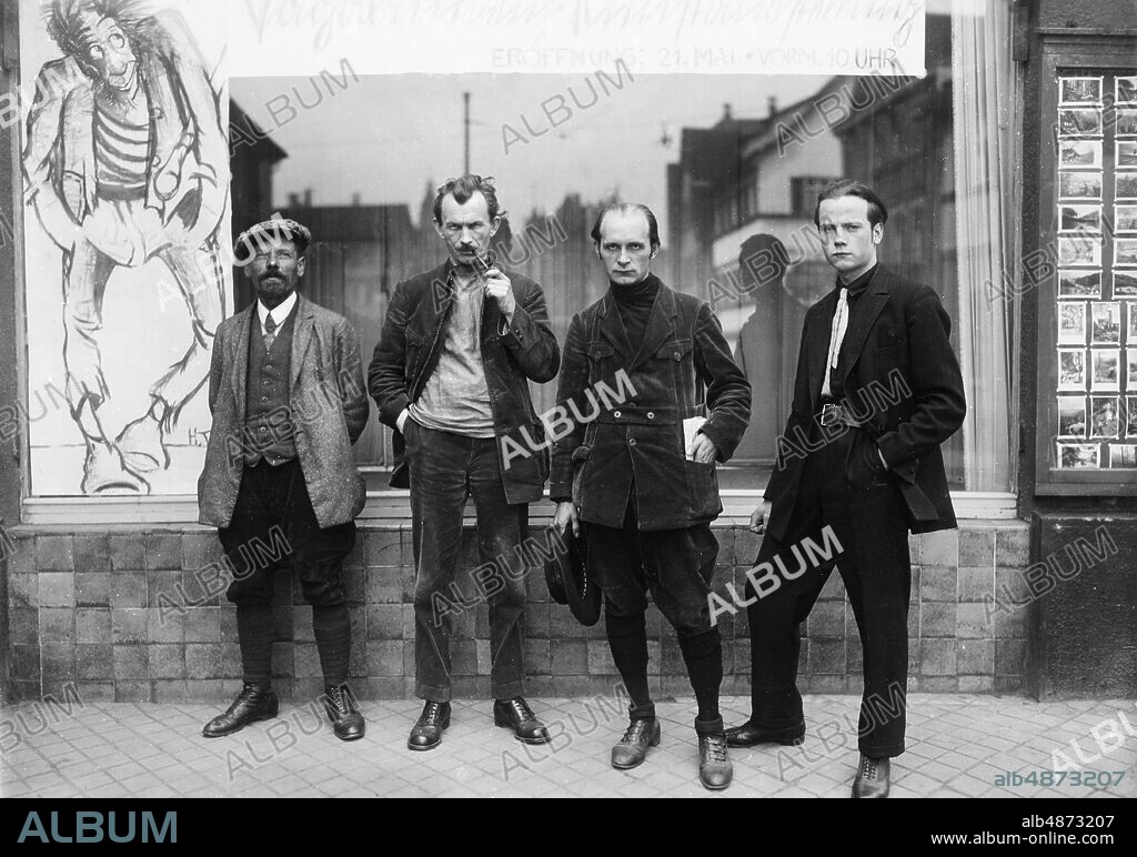 GERMANY STUTTGART 1929-05. Orig. caption ... "VAGABUND EXHIBITION" IN STUTTGART In Stuttgart, for example, a Vagabonden Congress takes place, to which the homeless from all over the world converge. A highlight of this gathering is the "Vagabonden Art Exhibition", which shows art works, erasures and pictures. A group of prominent vagabonds. From left to right: Hugo Motzer, (who has been out of the country road for 28 years), Gregor Gog (editor of the Vagabunden magazine "Der Kunde"), Hans Tombrock, (Der Maler-Vagabund) Hans Bönninghausen (also a painter). Photo: Atlantic Photo-Co. / AB Text & Bilder / SVT / Code: 5600 Folder: Vagabond meeting in Stuttgart 1929 760 G Gog, 1891-1945, founder of the organization Bruderschaft der Vagabunden 1927. H Tombroch, 1895-1966 and H Bönninghausen, 1906-1988, both German artists who co-founded an art group within the organization; Artist group of the vagabonds. Quartet Hand in pocket Pipes Manchester clothes Vagabonder Hobo Homeless Der international Vagabundenkongress 21-23 May 1929 Bruderschaft der Vagabunden, international organization founded in 1927 and banned by the Nazis 1933 persons: HANS BÖNNINGHAUSEN; HANS TOMBROCK; GREGOR TOG; GREGOR GOG; 1929-05- ??.