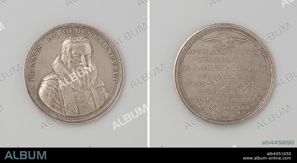 Death of Johan van Oldenbarnevelt, Silver Medal. Front: man's bust inside the inside. Reverse: inscription under two wrecked and intersecting quill feathers, Johan van Oldenbarnevelt, Jan Schmeltzing (I), Leiden, 1684 - 1693, silver (metal), striking (metalworking), d 5.8 cm × w 61.58 gr.