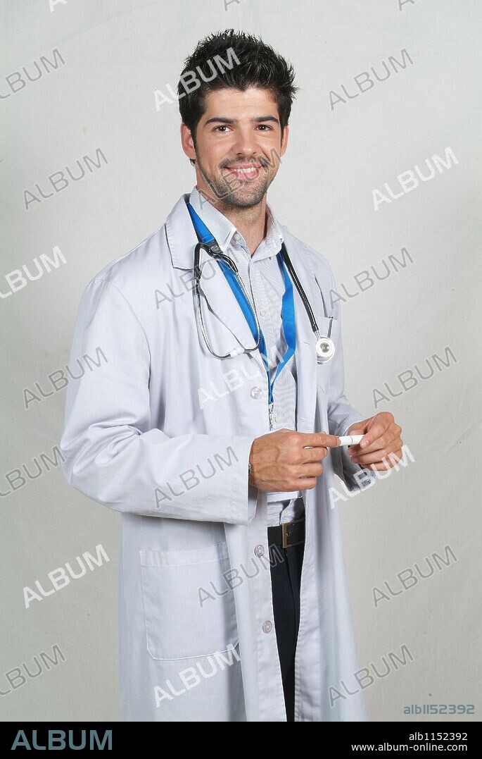 MIGUEL ANGEL MUÑOZ in SINDROME DE ULISES, EL-TV, 2007. Copyright Ficcion Producciones/ Ficcion TV.