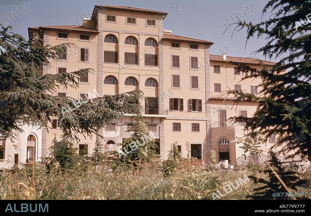 MADERNO CARLO / GIOVANNI FONTANA / FLAMINIO PONZIO. VILLA TORLONIA AHORA PALACIO COMUNAL.