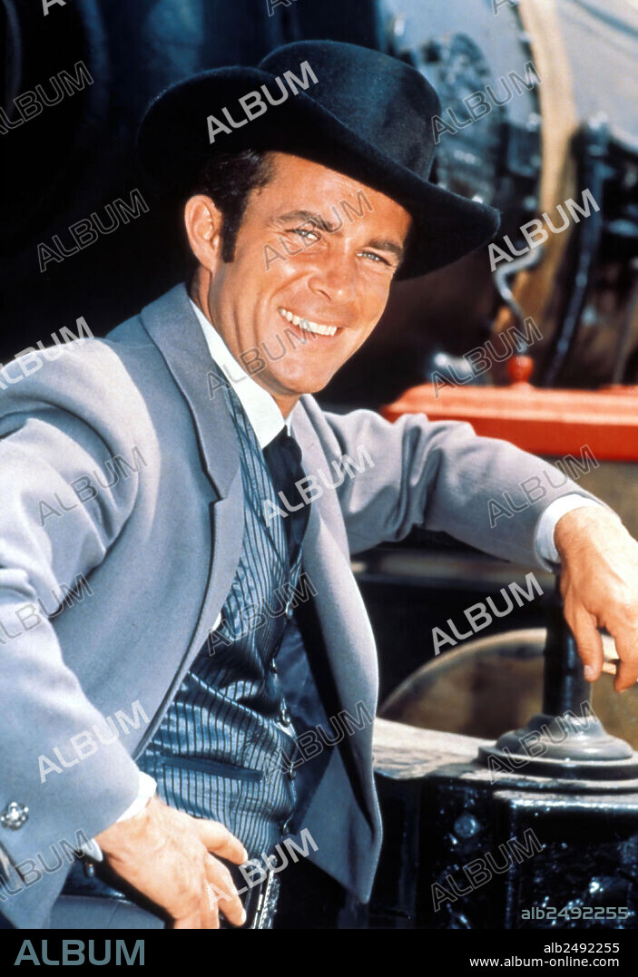 ROBERT CONRAD en JIM WEST, 1965 (THE WILD WILD WEST), dirigida por MICHAEL GARRISON. Copyright CBS-TV.