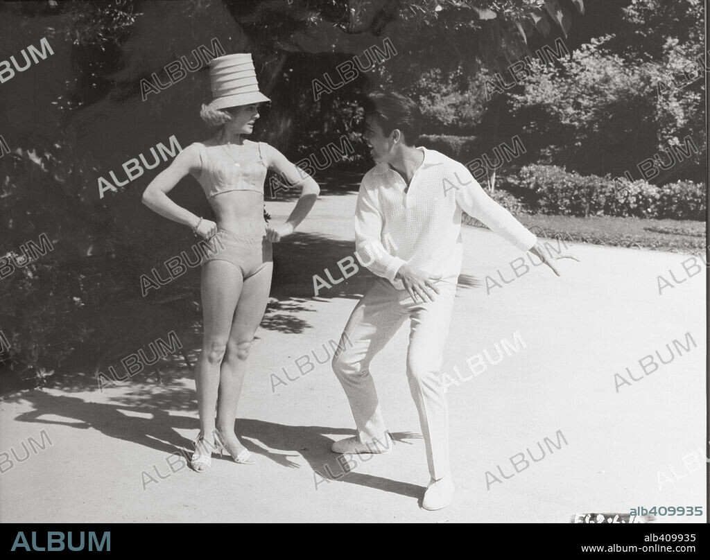 CLIFF RICHARD in SUMMER HOLIDAY, 1963, directed by PETER YATES. Copyright ELSTREE DISTRIBUTORS PROD/WARNER-PATHE.