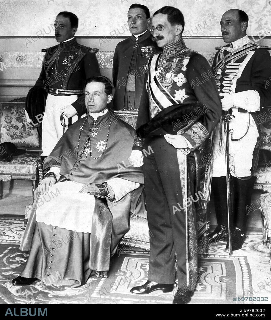 June 8, 1921. Madrid. In the palace of the Nunciature. The new nuncio of His Holiness, Monsignor Tedeschini (X), after presenting his Credentials to HM The King.