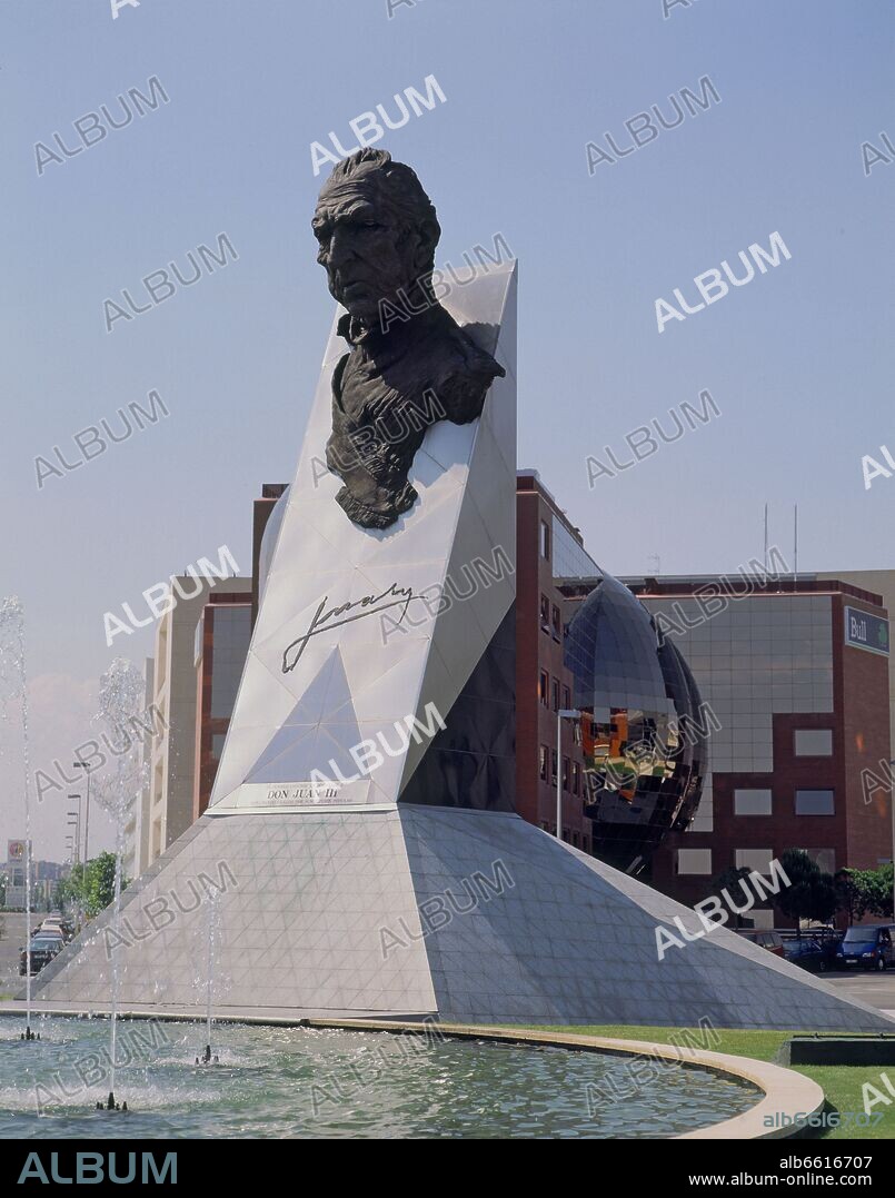 VICTOR OCHOA SIERRA (1954-). PARQUE DE LAS NACIONES - MONUMENTO A DON JUAN DE BORBON Y BATTENBERG (1913-1993).