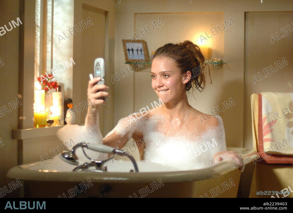JESSICA ALBA in GOOD LUCK CHUCK, 2007, directed by MARK HELFRICH. Copyright LIONS GATE FILMS.