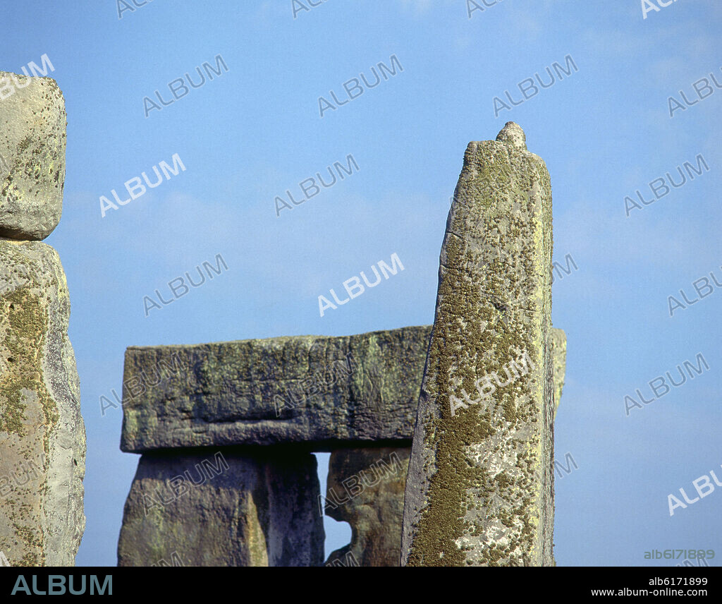 MEGALITOS DEL CROMLECH DE STONEHENGE - SANTUARIO UTILIZADO COMO SEPULCRO Y CALENDARIO DE PIEDRA - 2500/1700 AC.