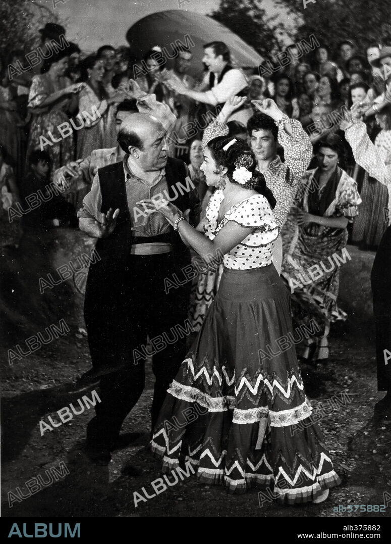 LOLA FLORES en LA NIÑA DE LA VENTA, 1951, dirigida por RAMON TORRADO. Copyright SUEVIA FILMS.
