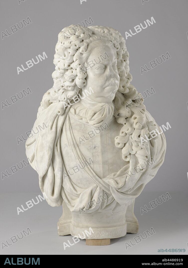 Bust of Johan van Welderen, Lord of Ubbergen, Valburg and Oudenhoorn, Mayor of Tiel (1660-1724), Tiel, Johan van Welderen, Jan Baptist Xavery, 1728, marble (rock), h 87.5 cm × w 58 cm × d 33.5 cm × w 184 kg.