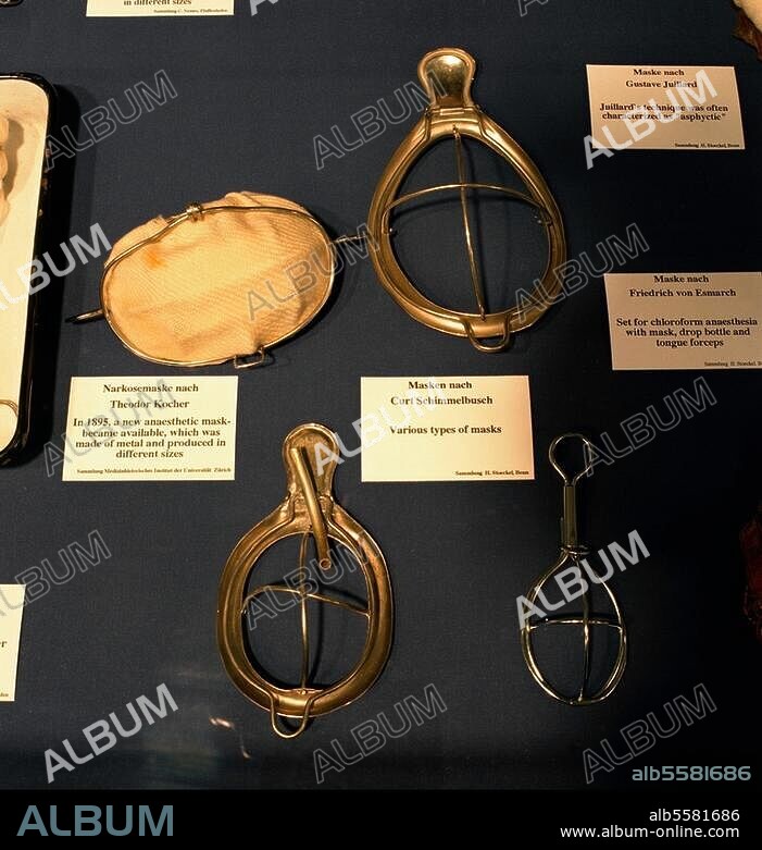 Medizin / Narkose Chloroformmasken nach Curt Schimmelbusch. (1860-1895), um 1890 (unten u. oben). Sammlung H. Stoeckel, Bonn. Narkosemaske nach Theodor Kocher (1841-1917), um 1895 (oben links). Sammlung Medizinhistorisches Institut der Universität Zürich.