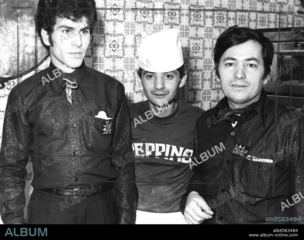 GÖTEBORG 1970-12-06.. Palace hotell - Göteborgs första riktiga pizzeria fanns här. Peppino (i mitten) lagar 14 olika slags pizzor - de övriga pojkarna heter Lorenzo Camarche och Pier Giorgio Nouvelle. *** Local Caption *** GT - Foto: Leif Jacobsson / Kamerareportage / TT / Kod: 2524.