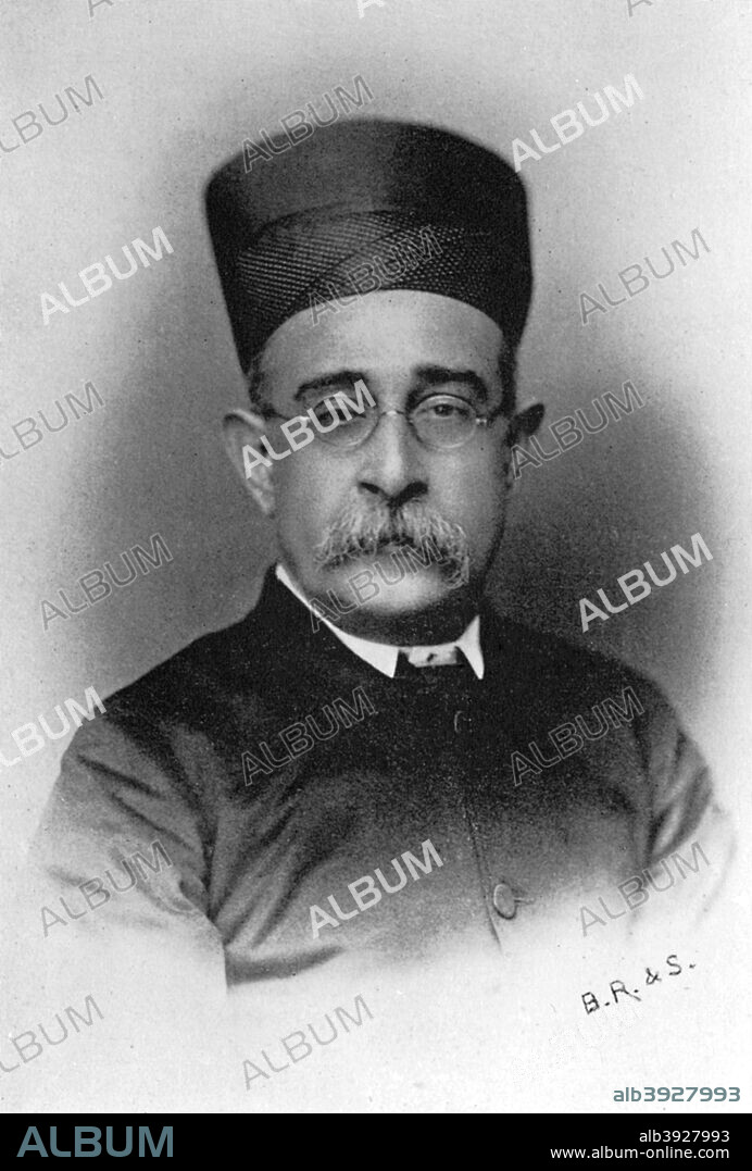 Dinshaw Edulji Wacha, Parsi Indian politician, 1902-1903. Wacha was one of the founders of the Indian National Congress and its President in 1901. In 1915 he was made president of the Indian Merchant's Chamber and was knighted in 1917. From Penrose's Pictorial Annual 1902-1903, An Illustrated Review of the Graphic Arts, volume 8, edited by William Gamble and published by AW Penrose (London, 1902-1903).