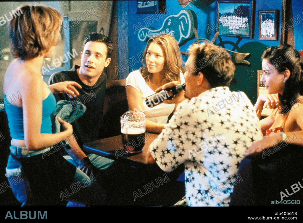 BRITTANY MURPHY, FREDDIE PRINZE JR., JESSICA BIEL, MATTHEW LILLARD und TRACI DINWIDDIE in SUMMER CATCH, 2001, unter der Regie von MICHAEL TOLLIN. Copyright WARNER BROS. PICTURES / TACKETT, MICHAEL.