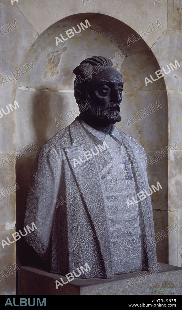 VICTORIO MACHO ROGADO. UNAMUNO-BUSTO EN PIEDRA Y BRONCE-.