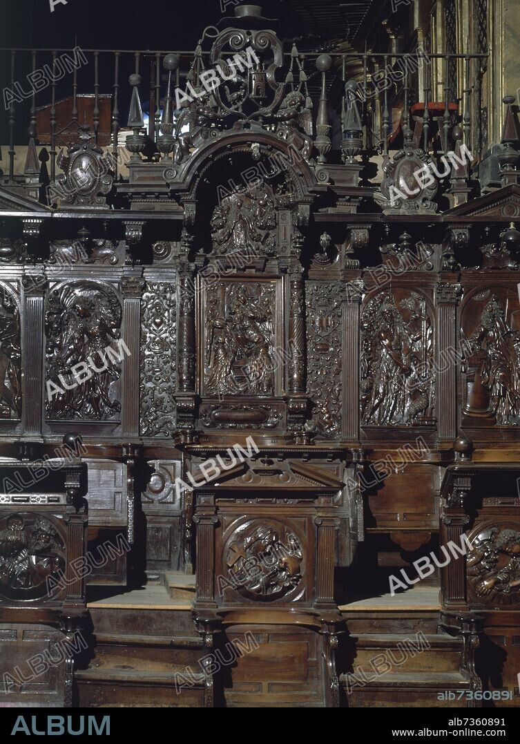 FRANCISCO MOURE (1595-1636). CORO - SILLA PRELATICIA CON ARMAS OBISPO LOPEZ GALLO.
