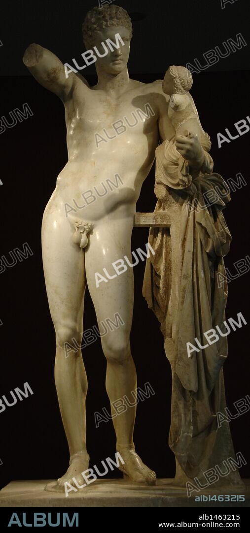 Greek Art. Second Classicism. 4th century. Greece. Hermes and the infant Dionysus. Sculpture by Praxiteles (390-335 BC) between 340-330 BC. Marble of Paros. Discovered during the excavations of the temple of Hera in 1877 at Olympia. Archaeological Museum of Olympia. Greece.