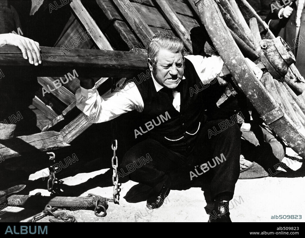 JEAN GABIN en LOS MISERABLES, 1958 (LES MISERABLES). Copyright DEFA.