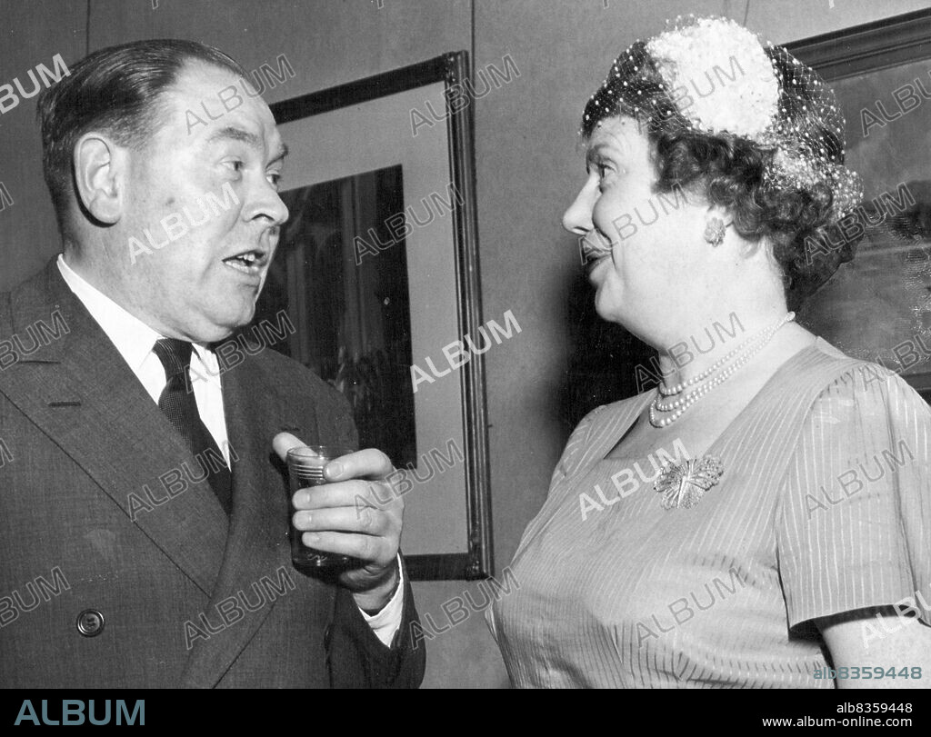 Australian pianist Beatrice Tange (Mrs. *****) with English accompanist, Gerald Moore, ***** panies Miss Seefried.Gerald Moore: "....Her voice was terrible." March 13, 1953.