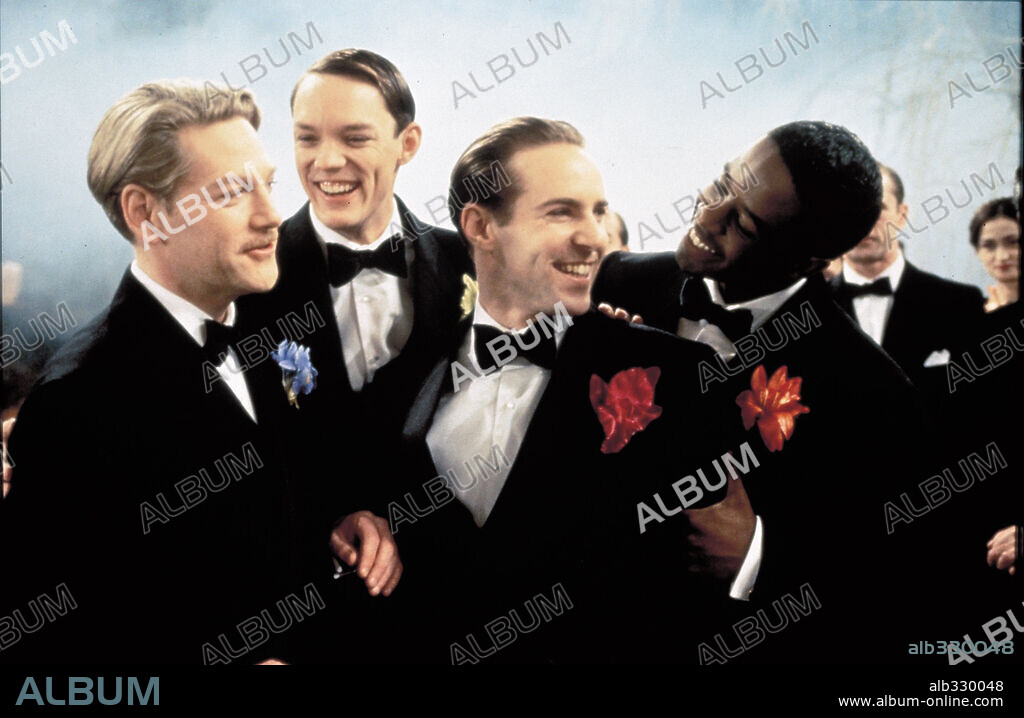 ADRIAN LESTER y KENNETH BRANAGH en TRABAJOS DE AMOR PERDIDOS, 2000 (LOVE'S LABOUR'S LOST), dirigida por KENNETH BRANAGH. Copyright SHAKESPEARECFILM COMPANY, THE.