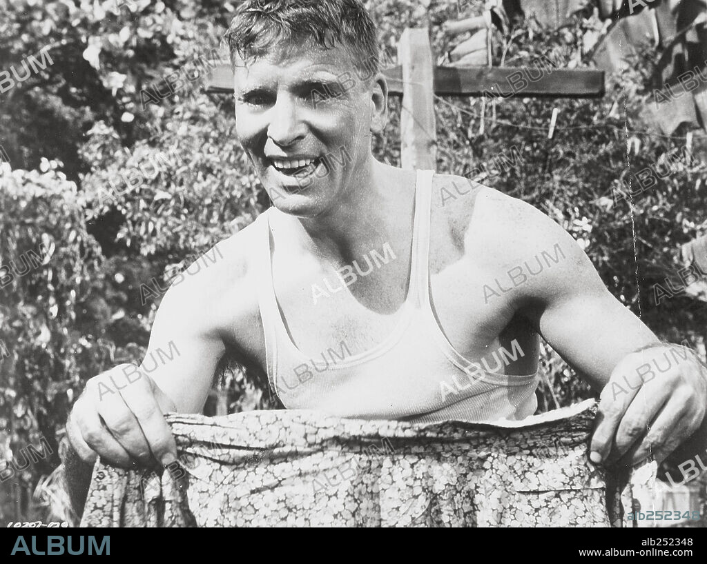 BURT LANCASTER en LA ROSA TATUADA, 1955 (THE ROSE TATTOO), dirigida por DANIEL MANN. Copyright PARAMOUNT PICTURES.