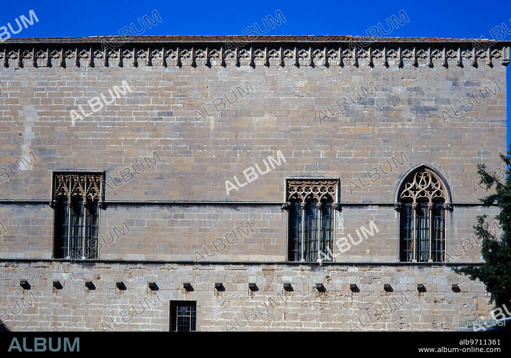 Palacio del rey Martín, dentro del tercer recinto del monasterio de Poblet.