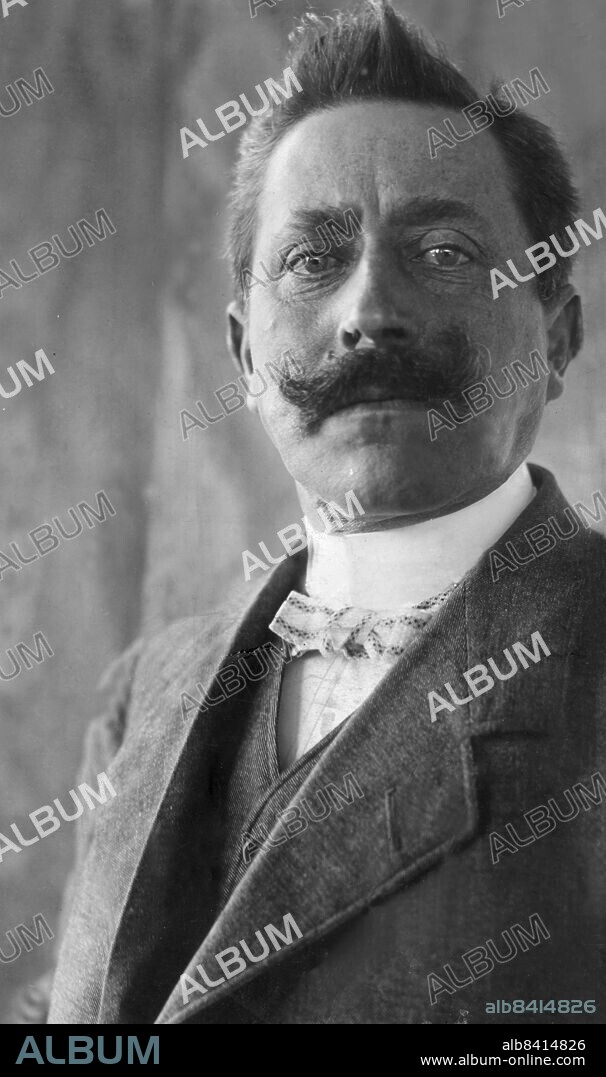 ARKIV 1899 - SVENSKA NOBELPRISTAGARE - Diktaren Verner von Heidenstam erhöll Nobelpriset i litteratur 1916. Verner Von Heidenstam, Svensk författare . Foto: TT Kod: 192 . COPYRIGHT SCANPIX SWEDEN.