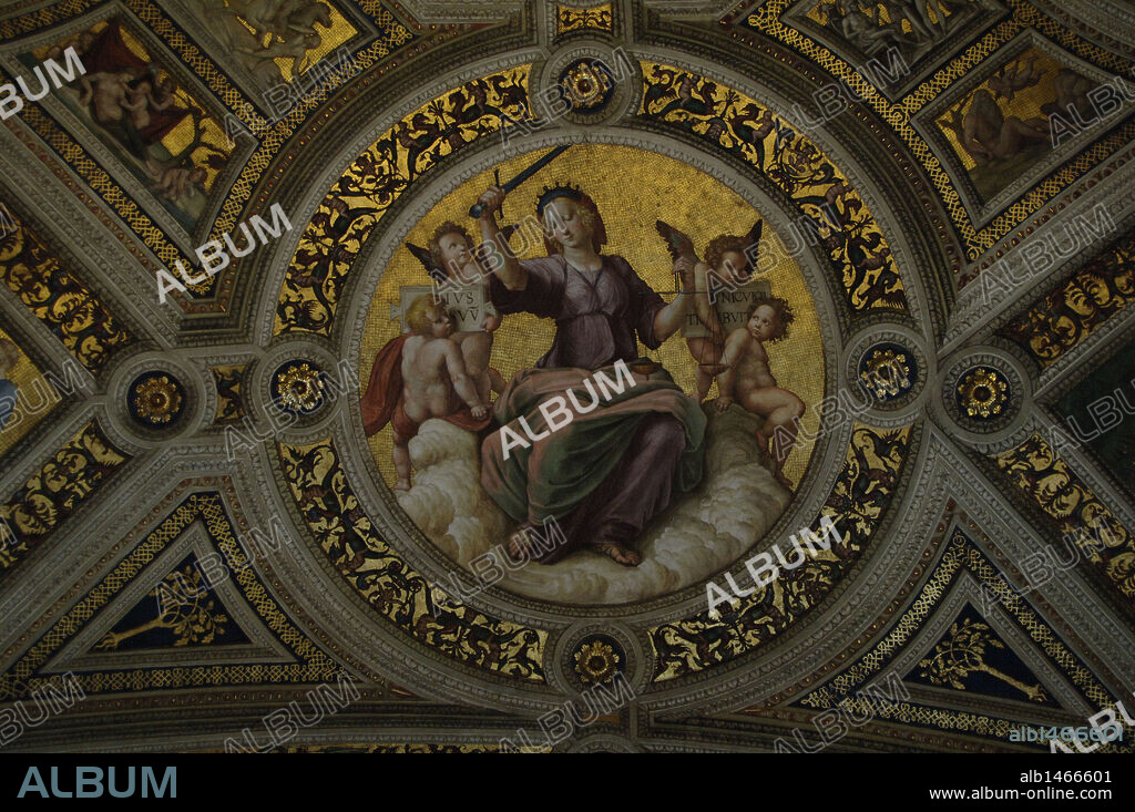 Fresco de la ALEGORIA DE LA JUSTICIA, representada con su espada y balanza. Medallón que decora la bóveda de la estancia de la Signatura, en las Estancias de Rafael, y que forma parte del grupo de las "Facultades del Espíritu" atribuidas a Rafael y sus ayudantes. Museos Vaticanos. Ciudad del Vaticano. Europa.