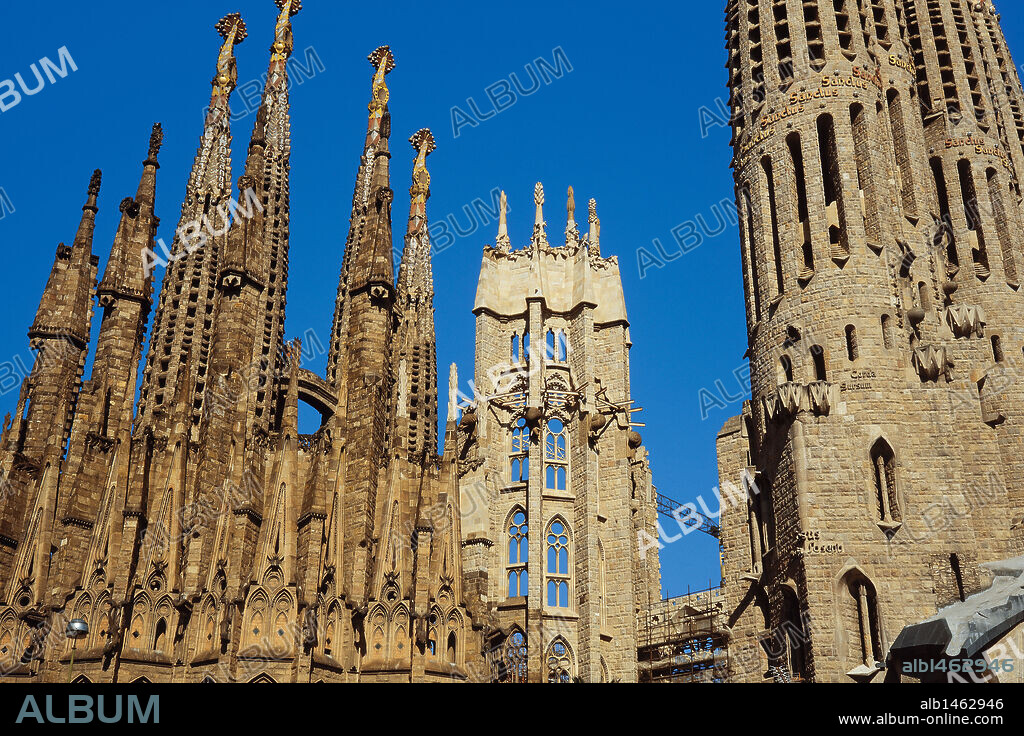 Antoni Gaudi Cornet (1852-1926). Spanish architect. Basilica and Expiatory Church of the Holy Family. Facade. Detail. Barcelona. Catalonia. Spain.