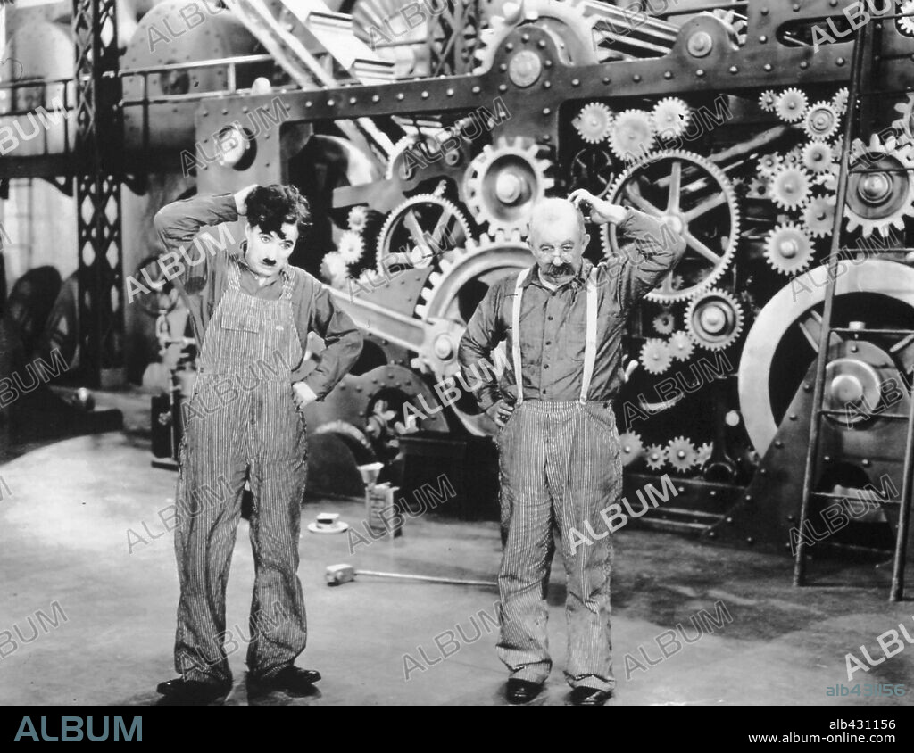 CHARLIE CHAPLIN en TIEMPOS MODERNOS, 1936 (MODERN TIMES), dirigida por CHARLES CHAPLIN. Copyright CHAPLIN/UNITED ARTISTS.