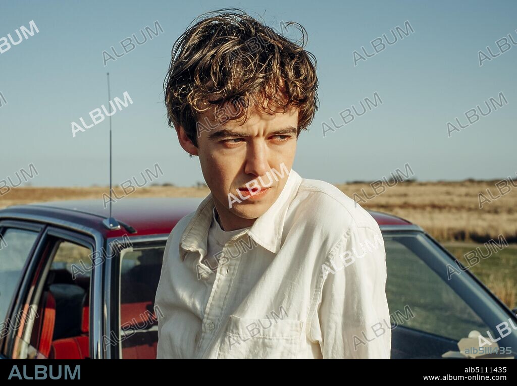 ALEX LAWTHER en THE END OF THE F***ING WORLD, 2017, dirigida por CHARLIE COVELL. Copyright CLERKENWELL FILMS. Temporada 2 Episodio 2.