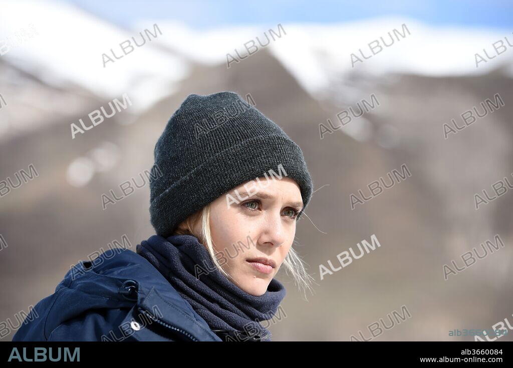 ELIZABETH OLSEN in WIND RIVER, 2017, directed by TAYLOR SHERIDAN. Copyright VOLTAGE PICTURES.