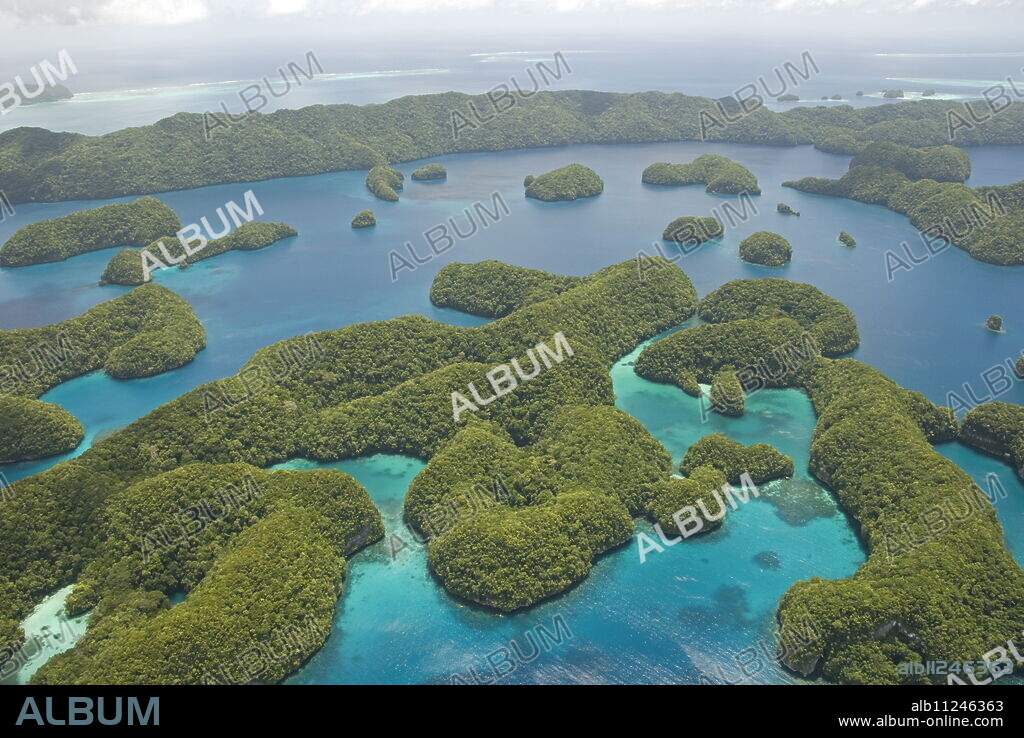 Palau Rock Islands, Ngeruktabel, Palau, Micronesia, Western Pacific Ocean, Pacific.