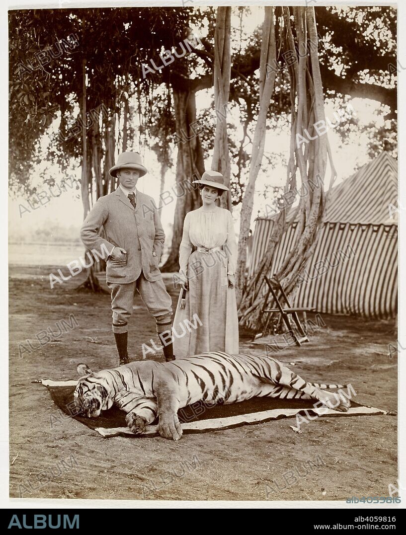 LALA DEEN DAYAL. The Viceroy Lord Curzon and Lady Curzon tiger hunting in Hyderabad, 1902. 1902. Printing-out paper print. Source: Photo 556/3/(61).
