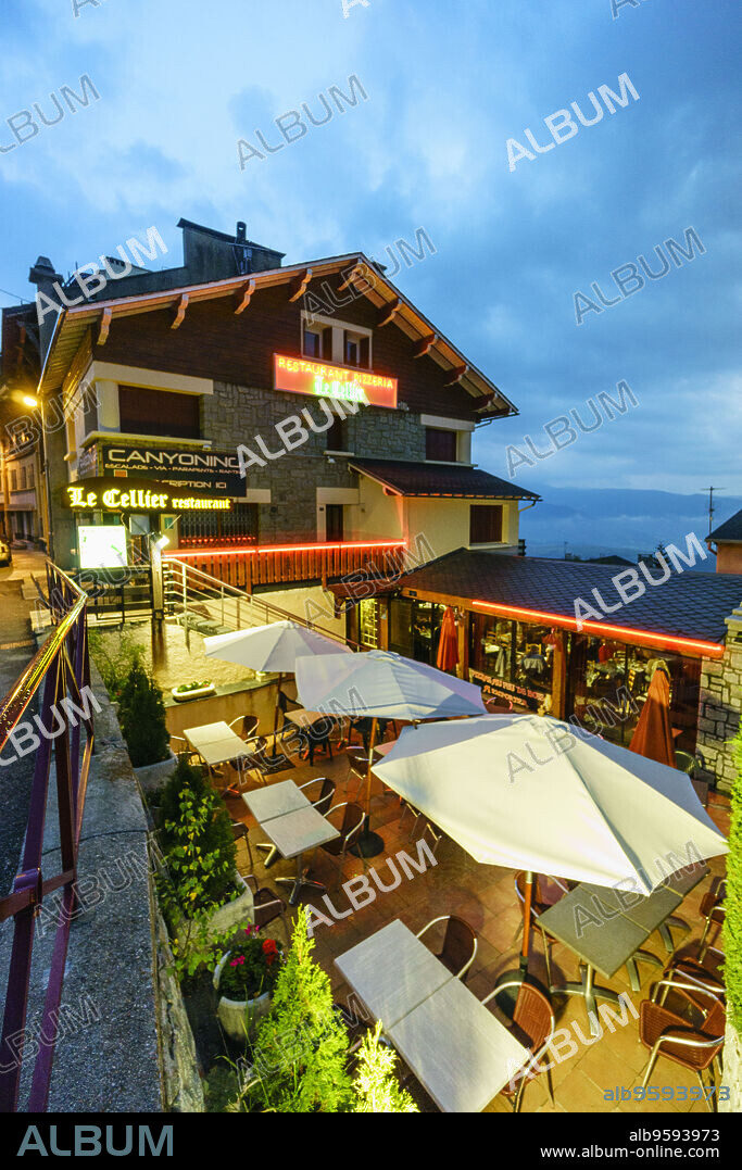 celler restaurante, font-Romeu, cerdanya, pirineos catalanes, comarca de Capcir, Francia.