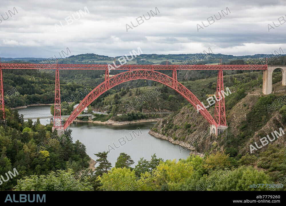 Frankr Viaduc de Garabit Auvergne 2128 Eisenbahnbrücke 1884 von Gustave Eiffel vollendet Länge 565 m Spannweite 165 m Höhe 124 m.