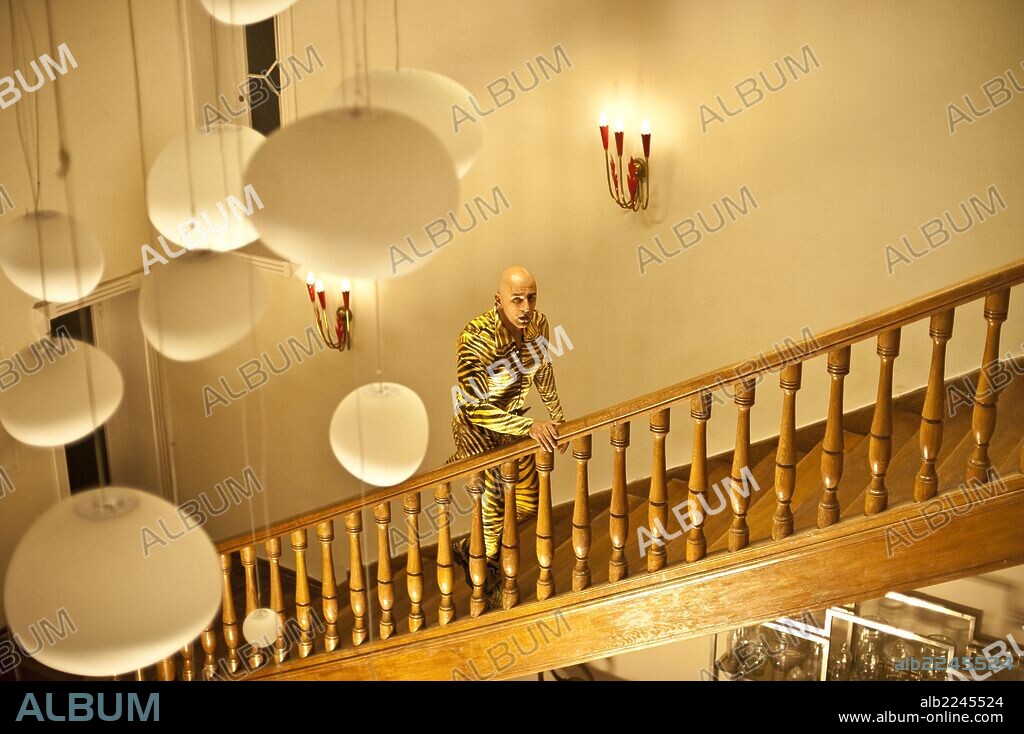 ROBERTO ALAMO en LA PIEL QUE HABITO, 2011, dirigida por PEDRO ALMODOVAR. Copyright BUENA VISTA.