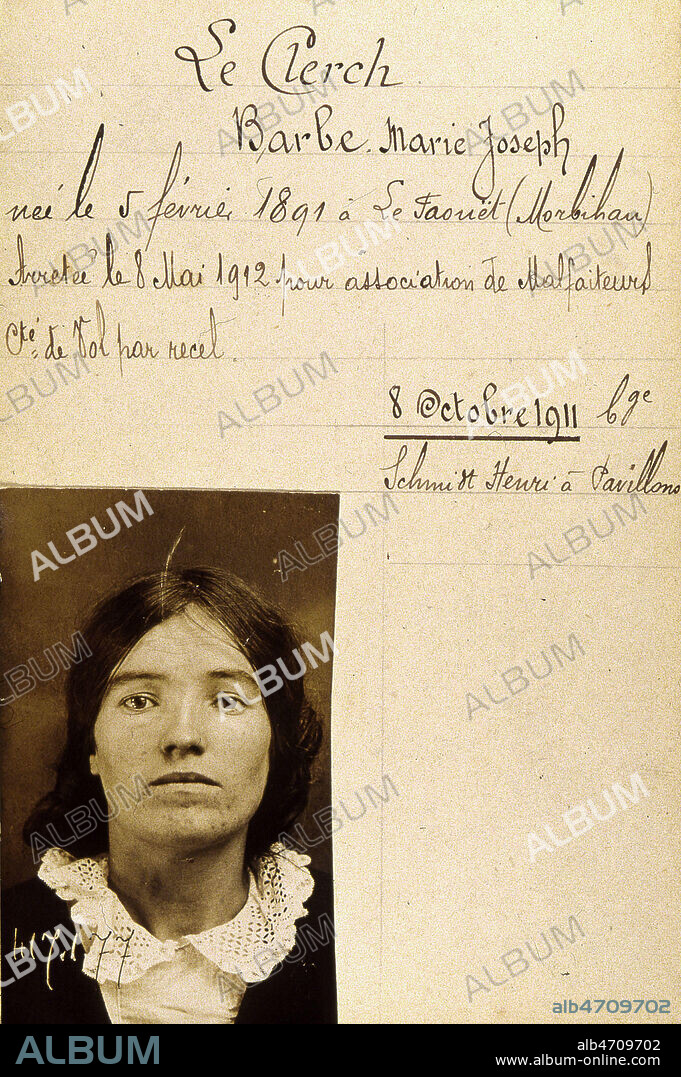 Fiche de recherche de Barbe Marie-Joseph LE CLERCH (1891- ) de la bande de Jules BONNOT (1876-1912). Document de 1912 tiree des archives de la Prefecture de Police. Credit : Collection JEAN VIGNE/KHARBINE-TAPABOR.