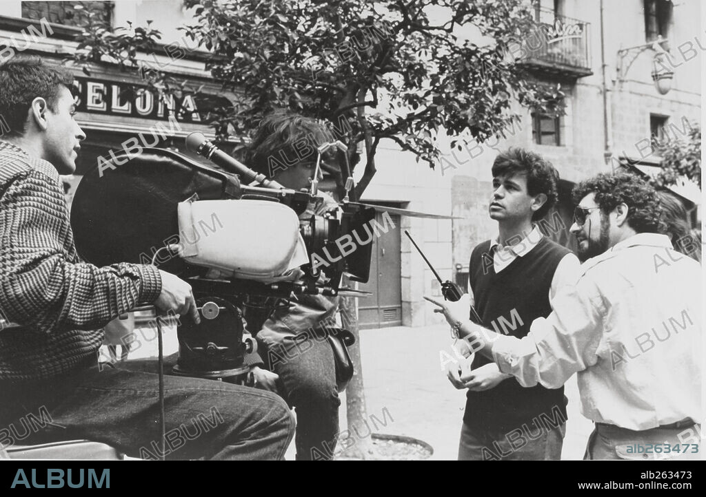LUIS GARCIA BERLANGA in BARRIOS ALTOS, 1987, directed by JOSE IGNACIO GARCIA BERLANGA. Copyright JET FILMS.