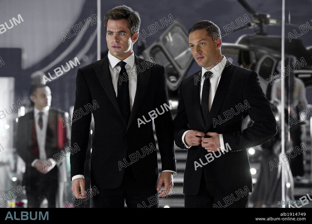 CHRIS PINE et TOM HARDY dans THIS MEANS WAR, 2012, réalisé par MCG. Copyright OVERBROOK ENTERTAINMENT / FRENCH, KIMBERLEY.