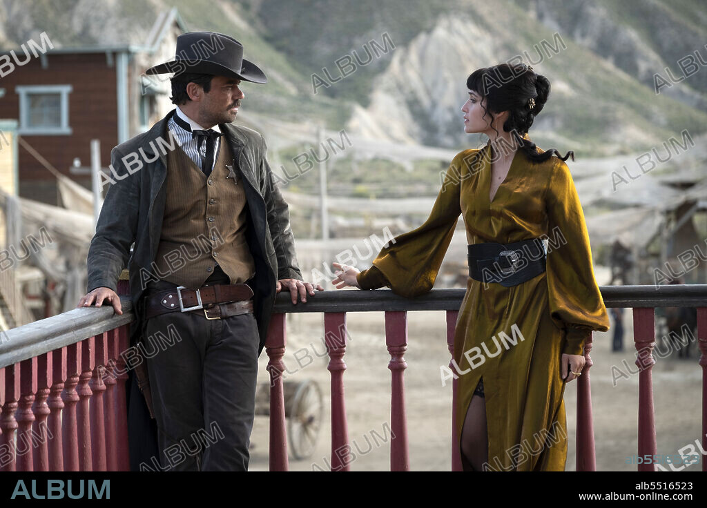 DOMINIC COOPER and VERONICA ALVARADO KRAEMER in THAT DIRTY BLACK BAG, 2022, directed by BRIAN O'MALLEY and MAURO ARAGONI. Copyright BRON STUDIOS.