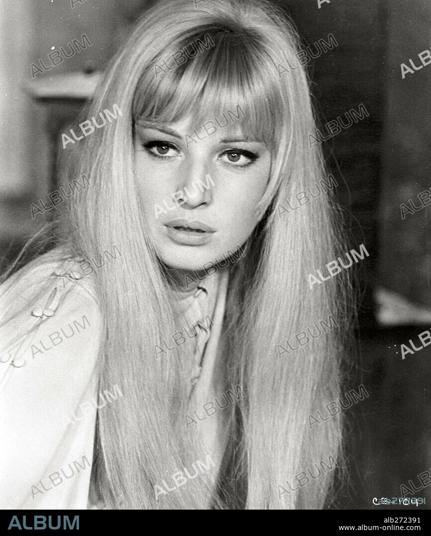 MONICA VITTI in ON MY WAY TO THE CRUSADES, I MET A GIRL WHO..., 1968 (LA CINTURA DI CASTITA), directed by PASQUALE FESTA CAMPANILE. Copyright JULIA FILMS.