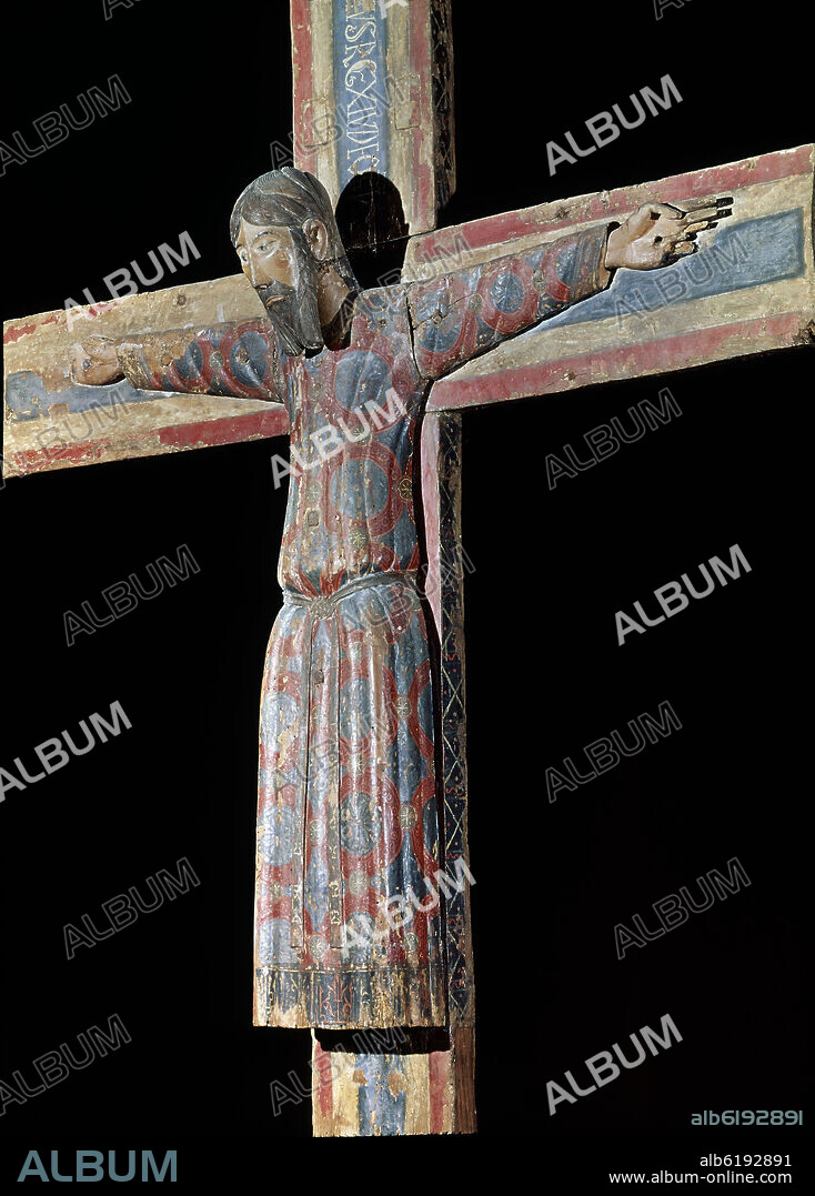 MAJESTAD BATTLO - PROCEDENTE DE LA COMARCA DE OLOT - REALIZADO EN EL SIGLO XII - TALLA POLICROMADA.