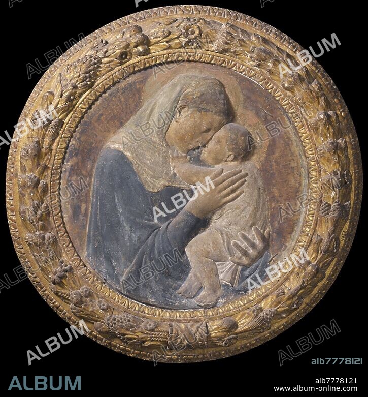 Maria with child, type 'Madonna dei pazzi', tondo, Donatello, 1386 - 1466, stucco, d 70 cm × d 103 cm × t 11 cm.