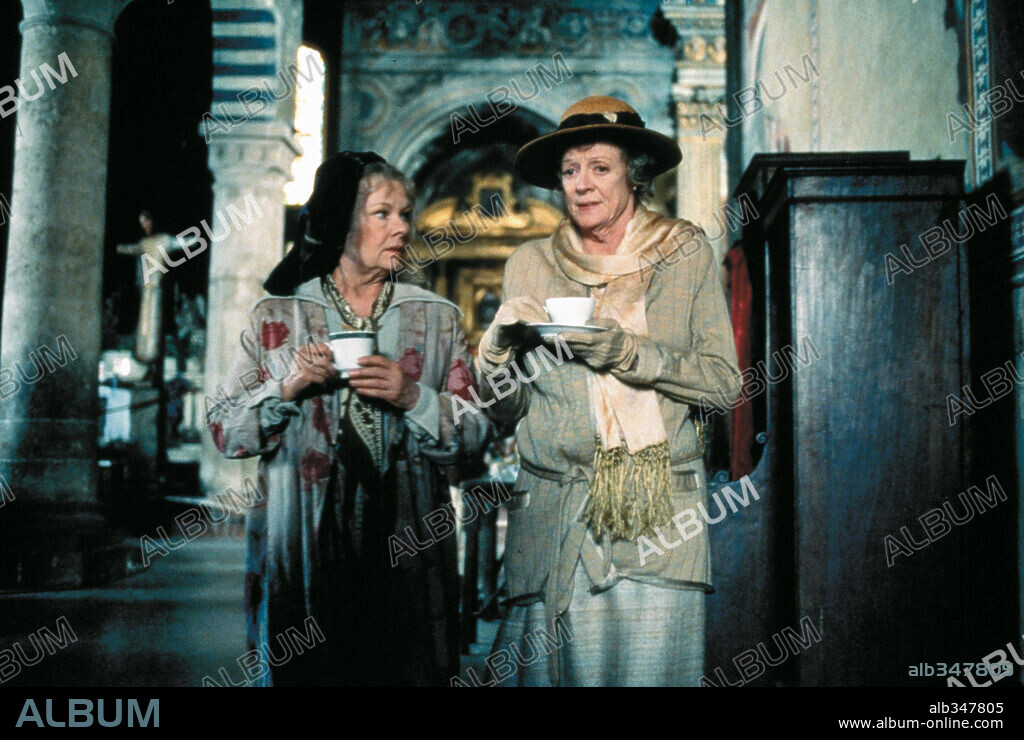 JUDI DENCH y MAGGIE SMITH en TÉ CON MUSSOLINI, 1999 (TEA WITH MUSSOLINI), dirigida por FRANCO ZEFFIRELLI. Copyright MEDUSA FILM/UNIVERSAL PICTURES / ANTONELLO, PHILIPPE.